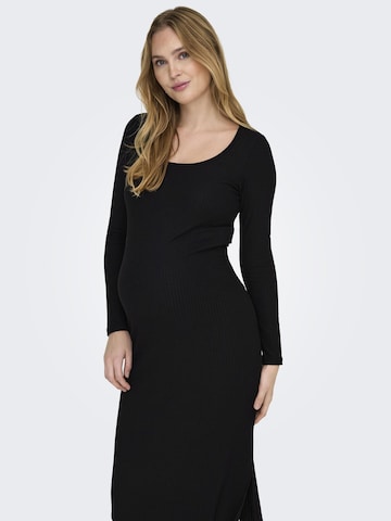 Rochie de la Only Maternity pe negru