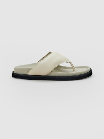 EDITED Teenslipper 'Tiana' in Beige