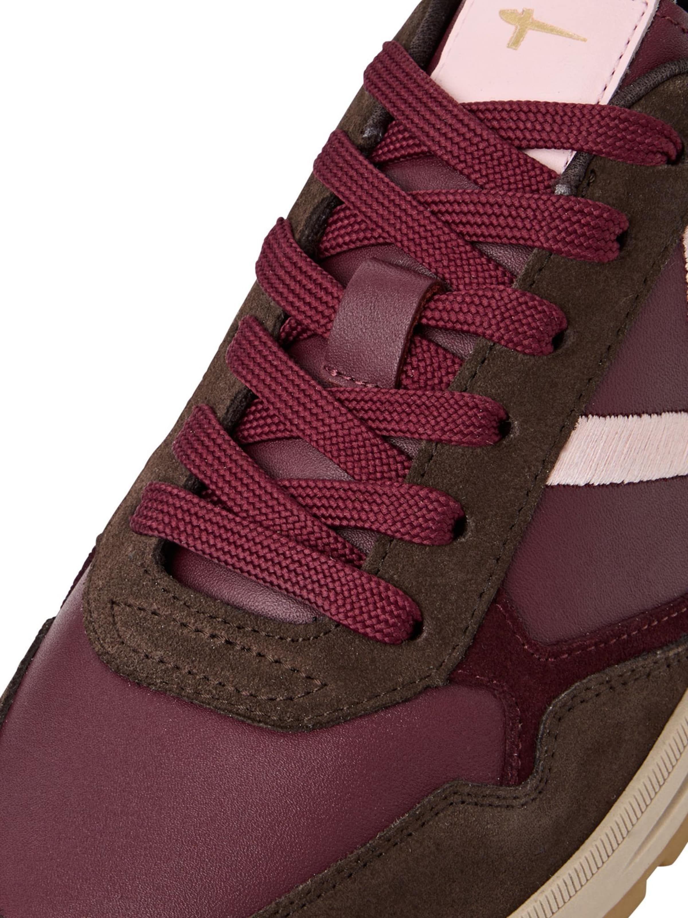 Baskets basses Tamaris en rouge