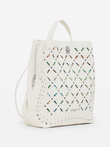 Rucsac de la Desigual pe alb