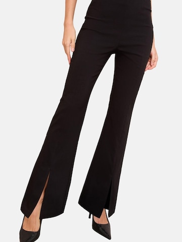 Friends Like These Разкроени Панталон в черно: отпред