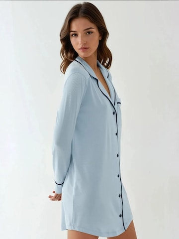 Chemise de nuit 'Lounge-Kleider' Hiccup en bleu