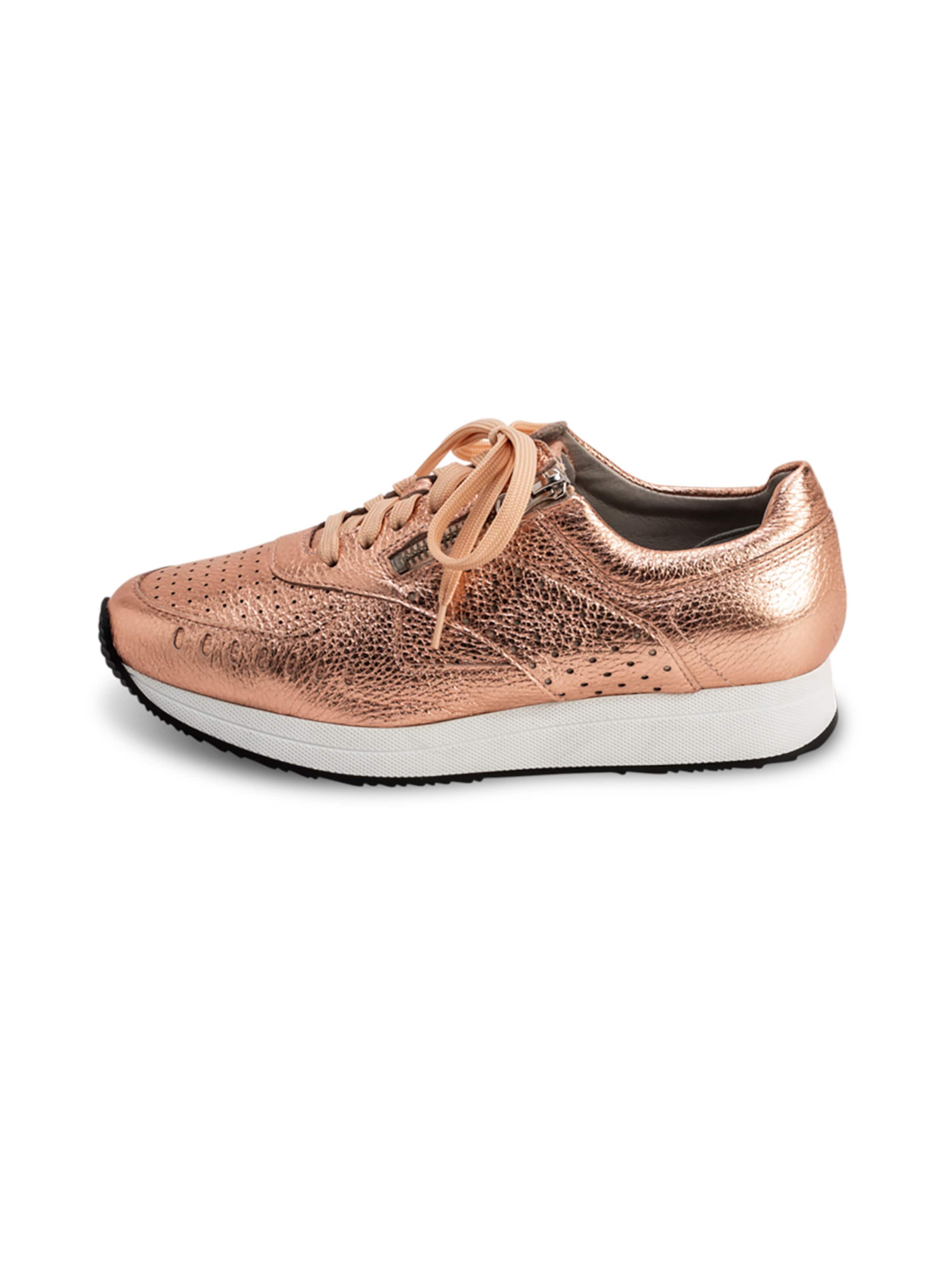 VITAFORM Sneakers in Gold