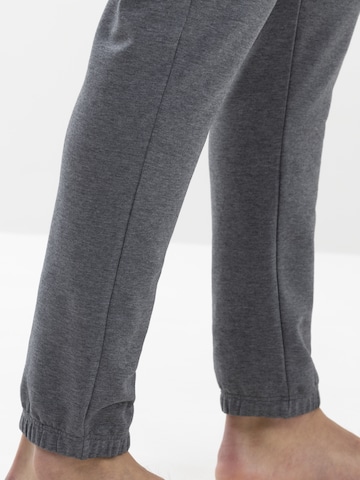 Effilé Pantalon de pyjama Mey en gris