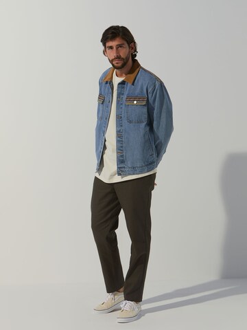 ABOUT YOU x Alvaro Soler Between-Season Jacket 'Enzo' in Blue