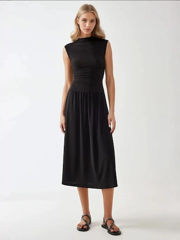 Hiccup Jurk in Zwart: voorkant