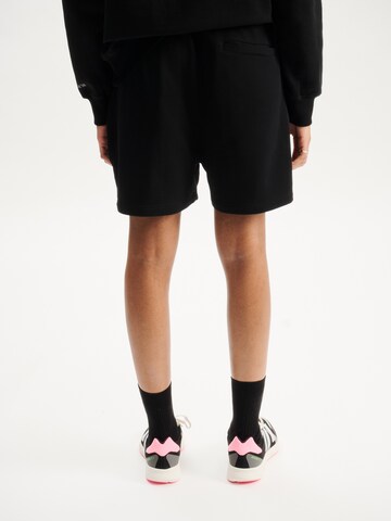 Pacemaker Regular Sports trousers in Black