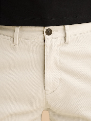 VANGUARD - regular Pantalón 'VANGUARD - V65 regular fit shorts' en blanco