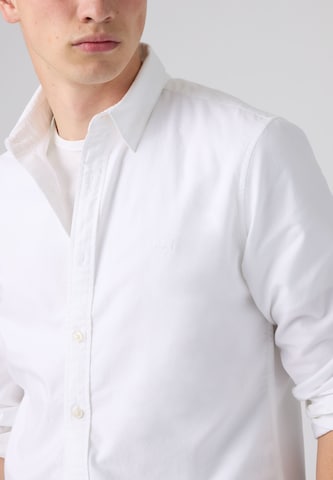 LEVI'S ® Regular fit Button Up Shirt 'Battery Housemark' in White