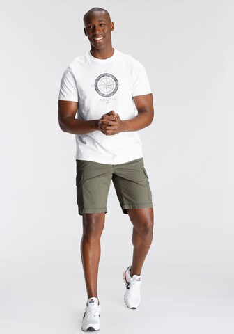 DELMAO Regular Shorts in Grün