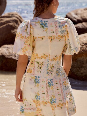 Robe Next en blanc