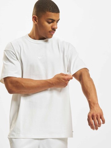 Tricou 'Essential' de la Nike Sportswear pe alb