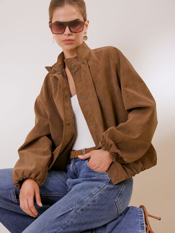 Friends Like These - Chaqueta de entretiempo en marrón