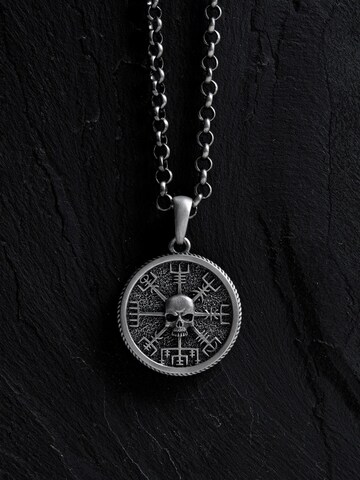Pendentif 'VEGVISIR WITH SKULL' REYTEL en argent