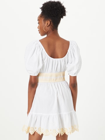 Robe d’été River Island en blanc