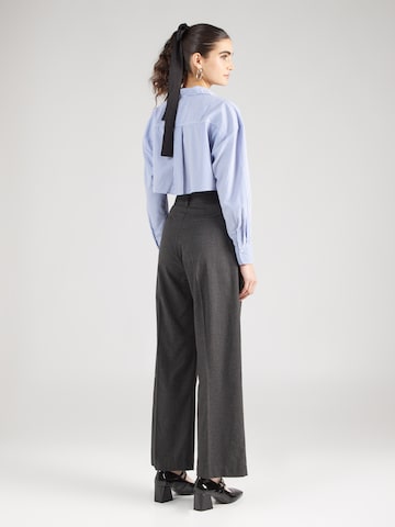 Gina Tricot Wide Leg Hose in Grau