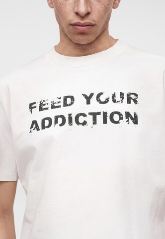 Tricou 'OVERDOSE' de la Atelier de roupa pe alb