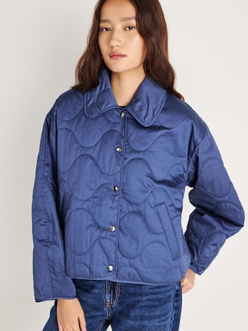 MSCH COPENHAGEN Φθινοπωρινό και ανοιξιάτικο μπουφάν 'Chista' σε μπλε: μπροστά