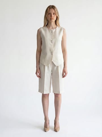 Viore Vest in Beige: front