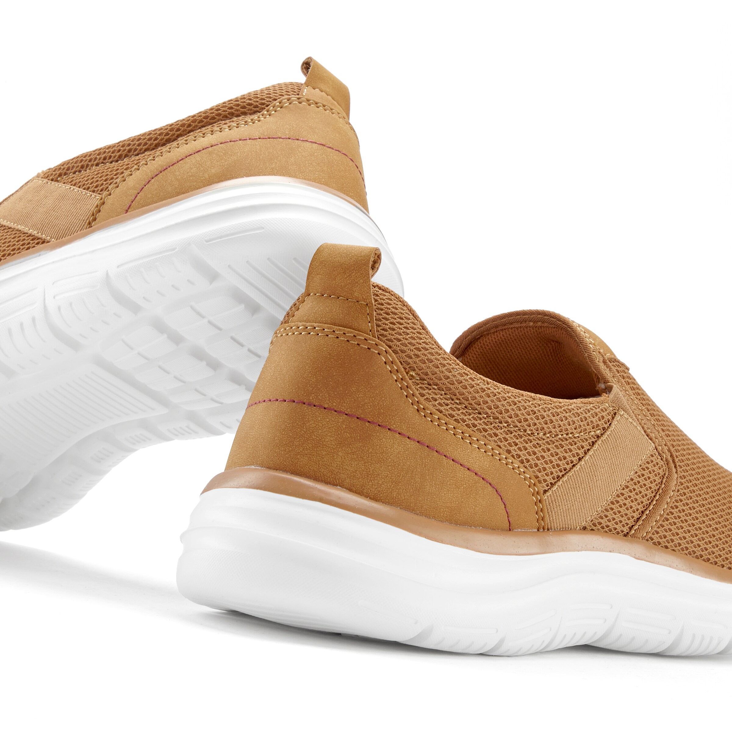 Authentic Le Jogger Slip-ons in Beige