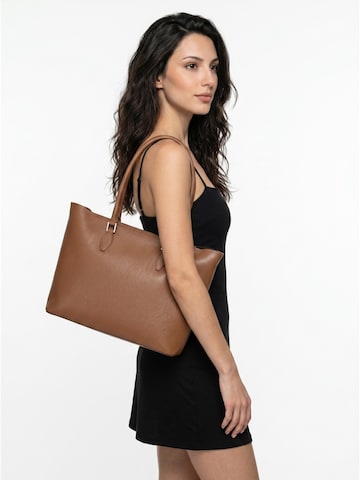 Cluty Shopper in Brown