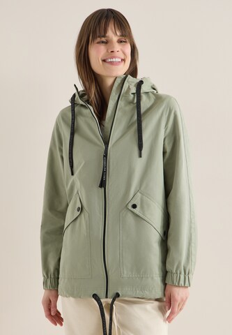 CECIL Between-Seasons Parka in Green: front
