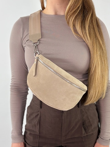 lePelou - Riñonera 'ARIA medium' en beige: frente