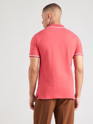 GAP Футболка в Красный
