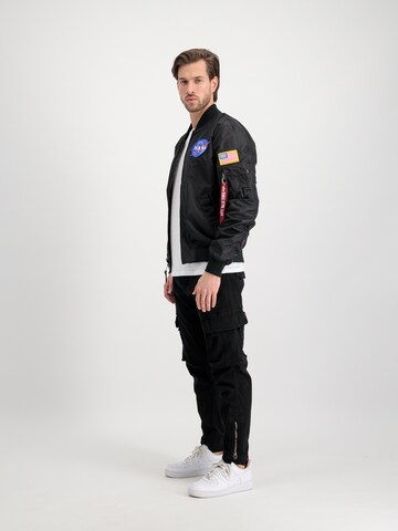 ALPHA INDUSTRIES Φθινοπωρινό και ανοιξιάτικο μπουφάν 'MA-1 TT NASA II' σε μαύρο