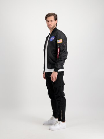 ALPHA INDUSTRIESPrijelazna jakna 'MA-1 TT NASA II' - crna boja