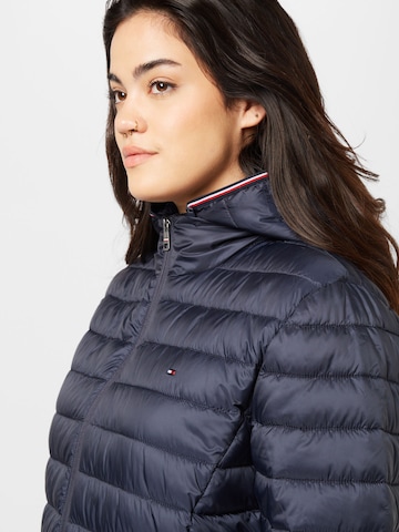 Veste mi-saison Tommy Hilfiger Curve en bleu