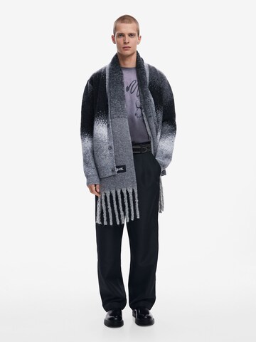 Pullover di Desigual in grigio