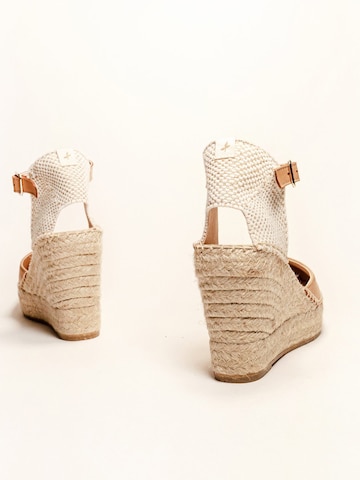 Alhamas Slingback pumps 'Alpargata Cuña 10 cm' in Beige