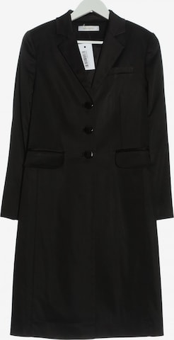 SEM PER LEI. Jacket & Coat in M in Black: front