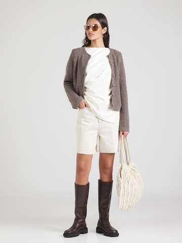 Cardigan & Other Stories en marron