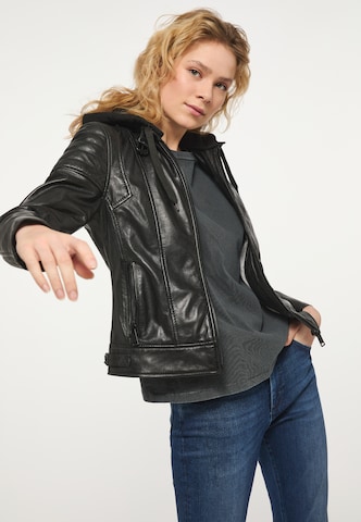 MUSTANG Between-Season Jacket in Black