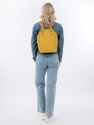 Sac à dos 'Cher' Tamaris en jaune : devant