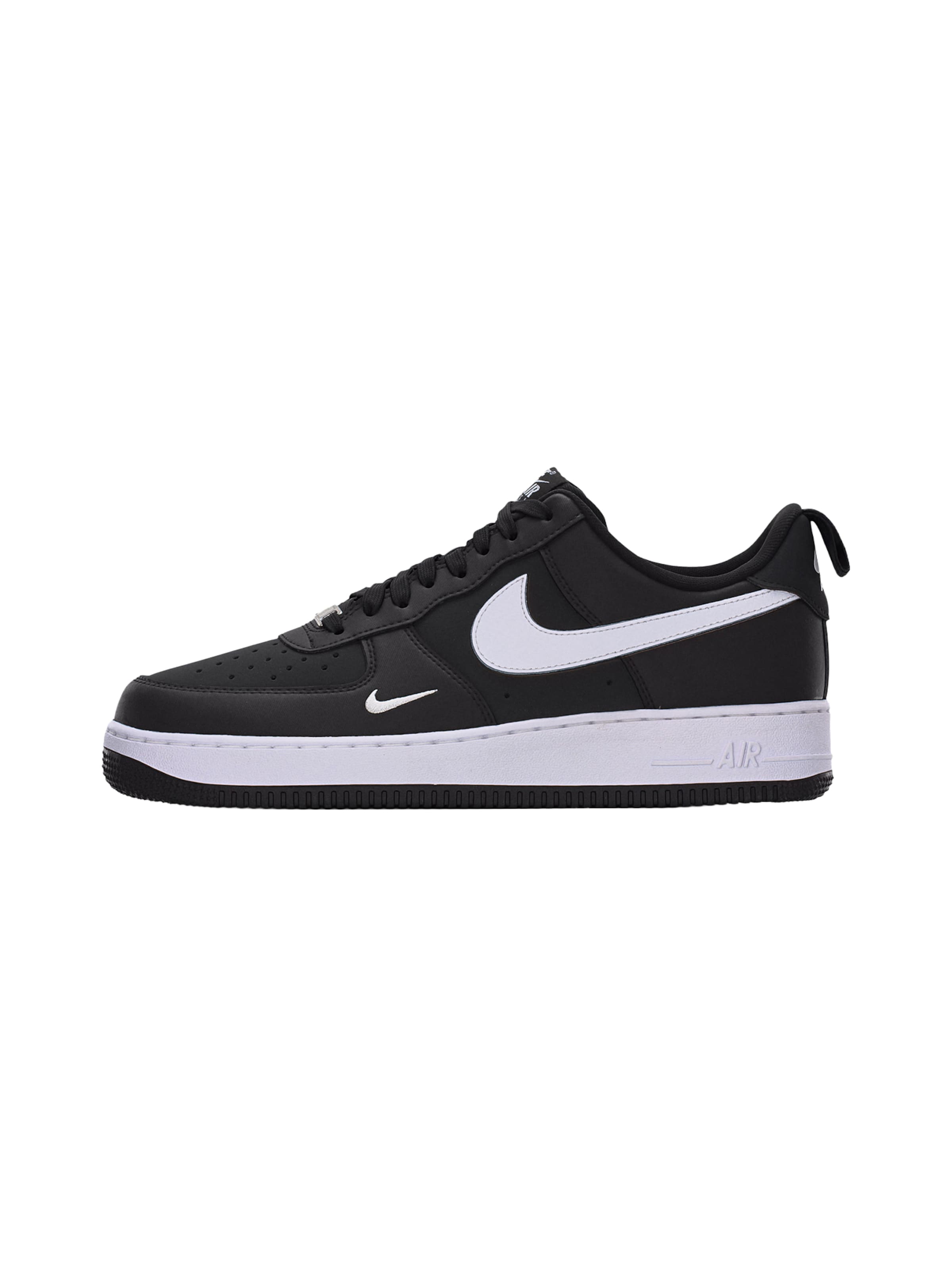 Nike Sportswear - Sapatilhas baixas 'AIR FORCE 1 '07 TECH ESS' em preto: frente