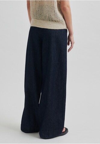 Loosefit Pantaloni con piega frontale 'Alluet' di SECOND FEMALE in blu