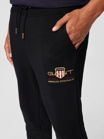 GANT Tapered Hose in Schwarz
