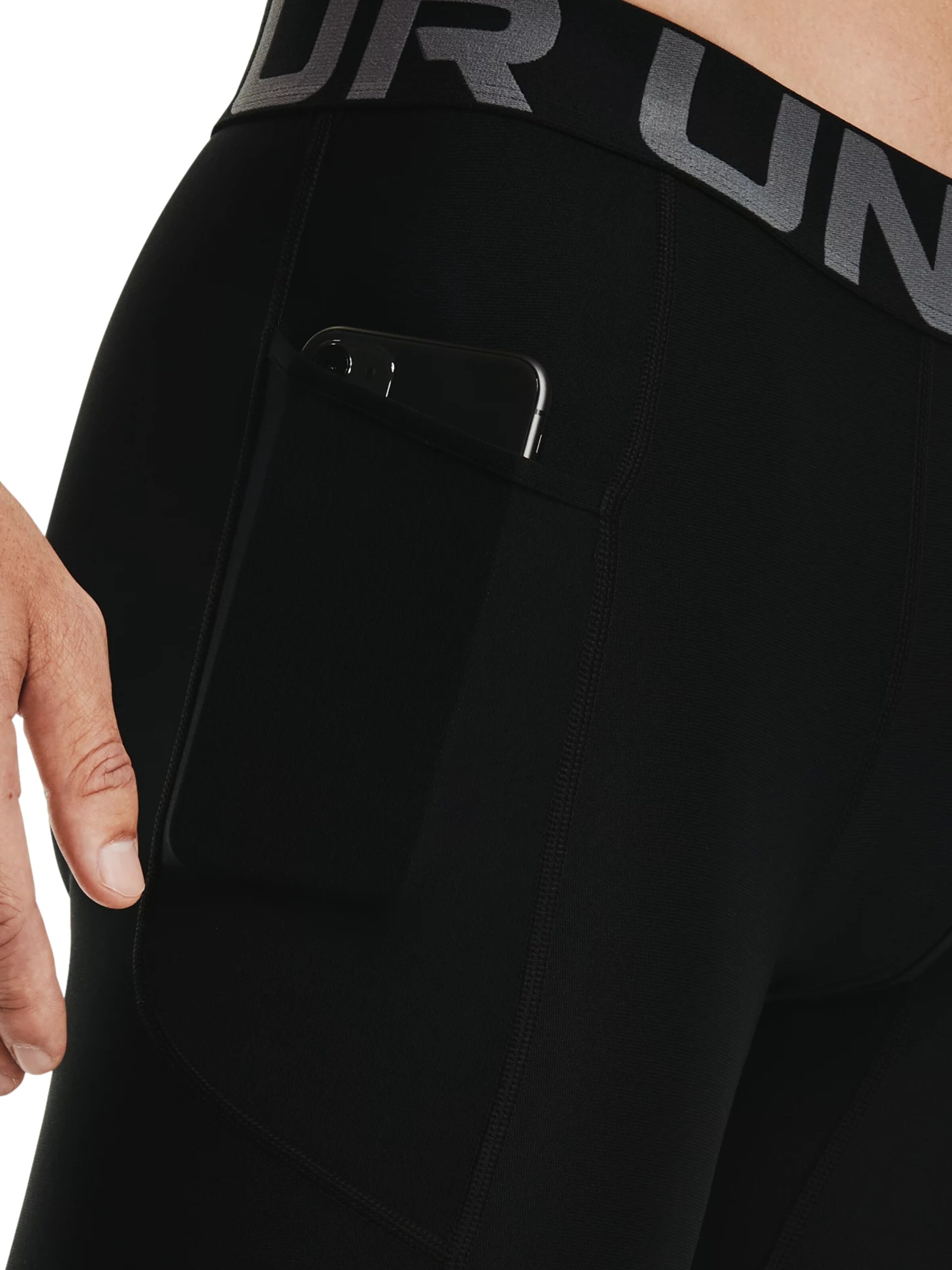 Skinny Pantaloni sportivi di UNDER ARMOUR in nero