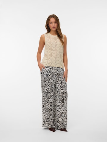VERO MODA Knitted top 'VMMisty' in Beige