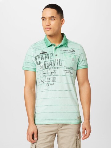 T-Shirt 'Tree House' CAMP DAVID en vert : devant