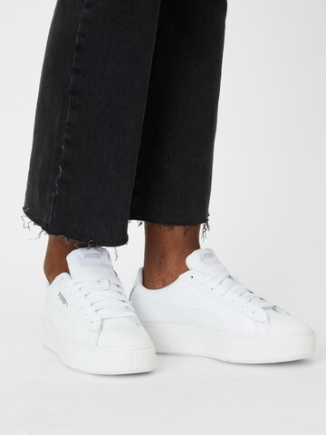 Baskets basses 'Vikky Stacked' PUMA en blanc : devant