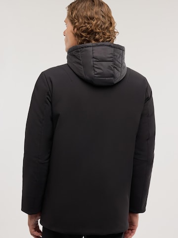 Cappotto invernale di Trussardi in nero