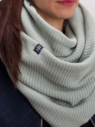 Manufaktur13 Tube Scarf in Green