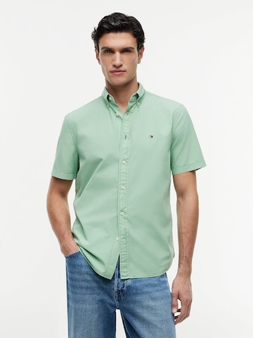 Coupe regular Chemise TOMMY HILFIGER en vert : devant