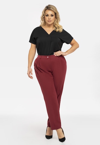 Karko Regular Pleat-Front Pants 'Pablo' in Red