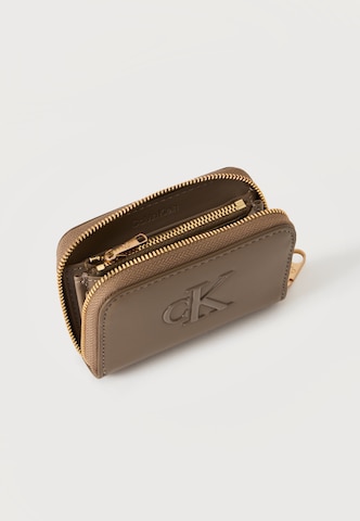 Calvin Klein Portemonnee in Beige: bovenkant