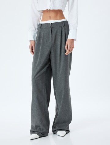 Koton Wide leg Bandplooibroek in Grijs: voorkant
